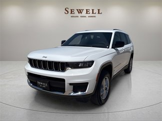 New 2025 Jeep Grand Cherokee L Laredo image 1