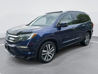 Used 2017 Honda Pilot Touring image 1