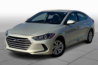 Used 2017 Hyundai Elantra SE image 1
