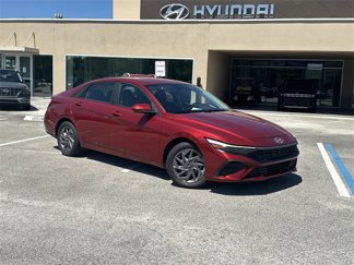 Used 2024 Hyundai Elantra Blue image 1