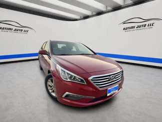 Used 2015 Hyundai Sonata SE image 1