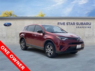 Used 2018 Toyota RAV4 LE image 1