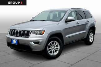Used 2019 Jeep Grand Cherokee Laredo image 1