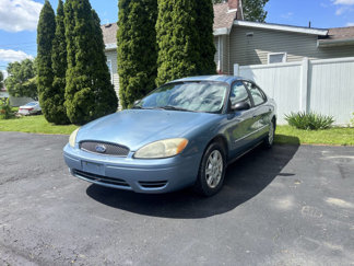 Used 2006 Ford Taurus SE image 1