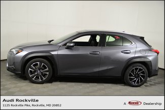 Used 2019 Lexus UX 200 image 1