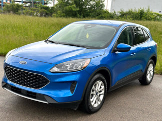 Used 2020 Ford Escape SE image 1