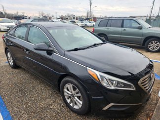 Used 2016 Hyundai Sonata SE image 1