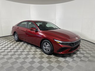 New 2025 Hyundai Elantra SE image 1