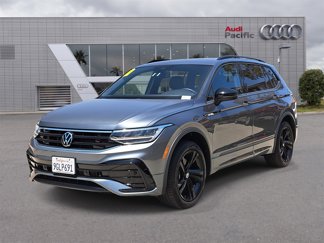 Used 2023 Volkswagen Tiguan SE R-Line image 1