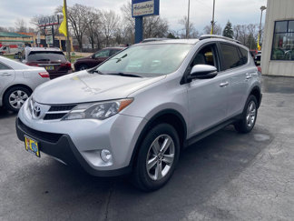 Used 2015 Toyota RAV4 XLE image 1