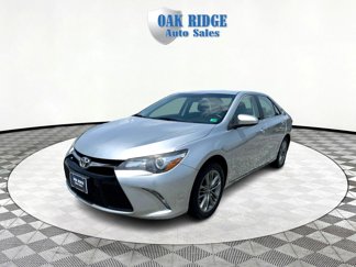Used 2017 Toyota Camry SE image 1