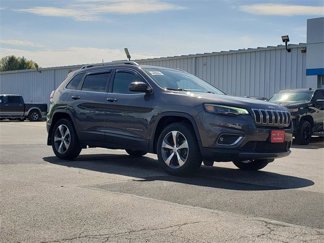 Used 2019 Jeep Cherokee Limited image 1