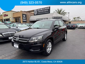Used 2014 Volkswagen Tiguan S image 1