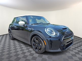 Used 2023 MINI Cooper S image 1