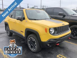 Used 2017 Jeep Renegade Trailhawk w/ Popular Equipment Group image 1