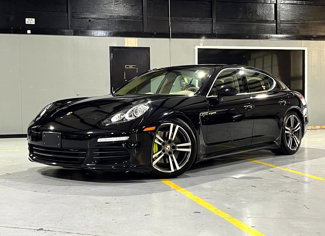 Used 2014 Porsche Panamera S image 1
