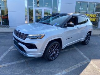 Used 2024 Jeep Compass Limited w/ High Altitude Package image 1