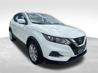 Used 2021 Nissan Rogue Sport S image 1