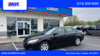 Used 2010 Toyota Camry LE image 1