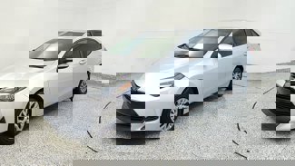 Used 2017 Toyota Corolla LE image 1