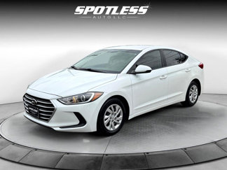 Used 2017 Hyundai Elantra SE image 1