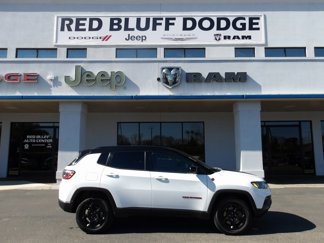 Used 2023 Jeep Compass Trailhawk image 1