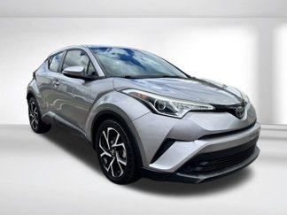 Used 2018 Toyota C-HR XLE image 1