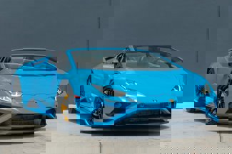 Used 2023 Lamborghini Huracan EVO image 1