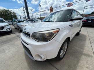 Used 2019 Kia Soul + image 1
