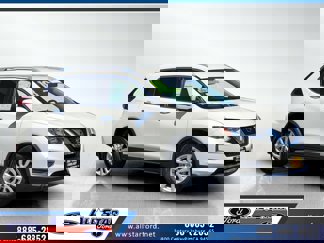 Used 2018 Nissan Rogue SV image 1
