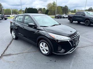 Used 2023 Nissan Kicks S image 1