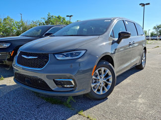 New 2025 Chrysler Pacifica Select w/ Uconnect Theater Family Group image 1