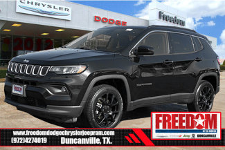 Used 2022 Jeep Compass Latitude image 1