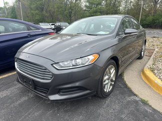 Used 2015 Ford Fusion SE image 1