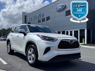 Used 2021 Toyota Highlander L image 1