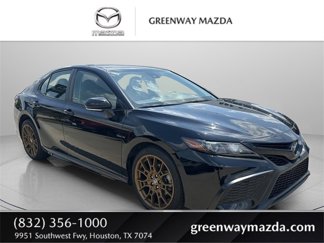 Used 2023 Toyota Camry SE image 1