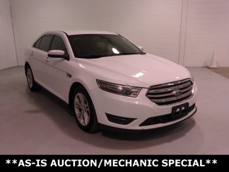 Used 2015 Ford Taurus SEL image 1