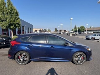 Used 2017 Ford Focus ST image 1