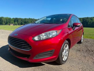 Used 2014 Ford Fiesta SE image 1