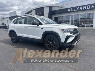 Used 2022 Volkswagen Taos S image 1