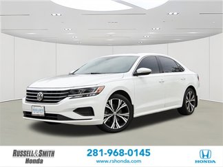 Used 2022 Volkswagen Passat 2.0T SE image 1