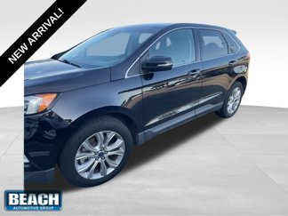 Used 2021 Ford Edge Titanium image 1