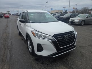 Used 2021 Nissan Kicks S image 1