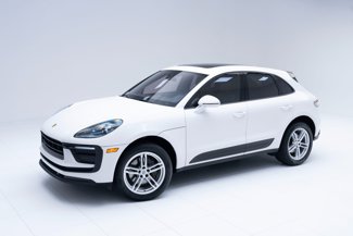 Certified 2022 Porsche Macan image 1