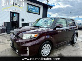 Used 2015 Scion xB image 1