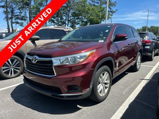Used 2016 Toyota Highlander LE image 1