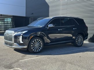 Used 2023 Hyundai Palisade Calligraphy image 1