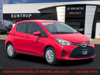 Used 2015 Toyota Yaris L image 1