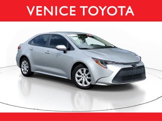 Used 2022 Toyota Corolla LE image 1