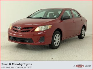 Used 2011 Toyota Corolla LE image 1